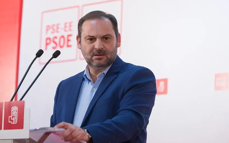 Ábalos rompe con Sánchez: «Votaré en conciencia en el Congreso»