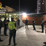 La Guardia Civil ha desarticulado una banda magrebí que robaba en hoteles de Calvià, recuperando objetos sustraídos y deteniendo a varios integrantes.