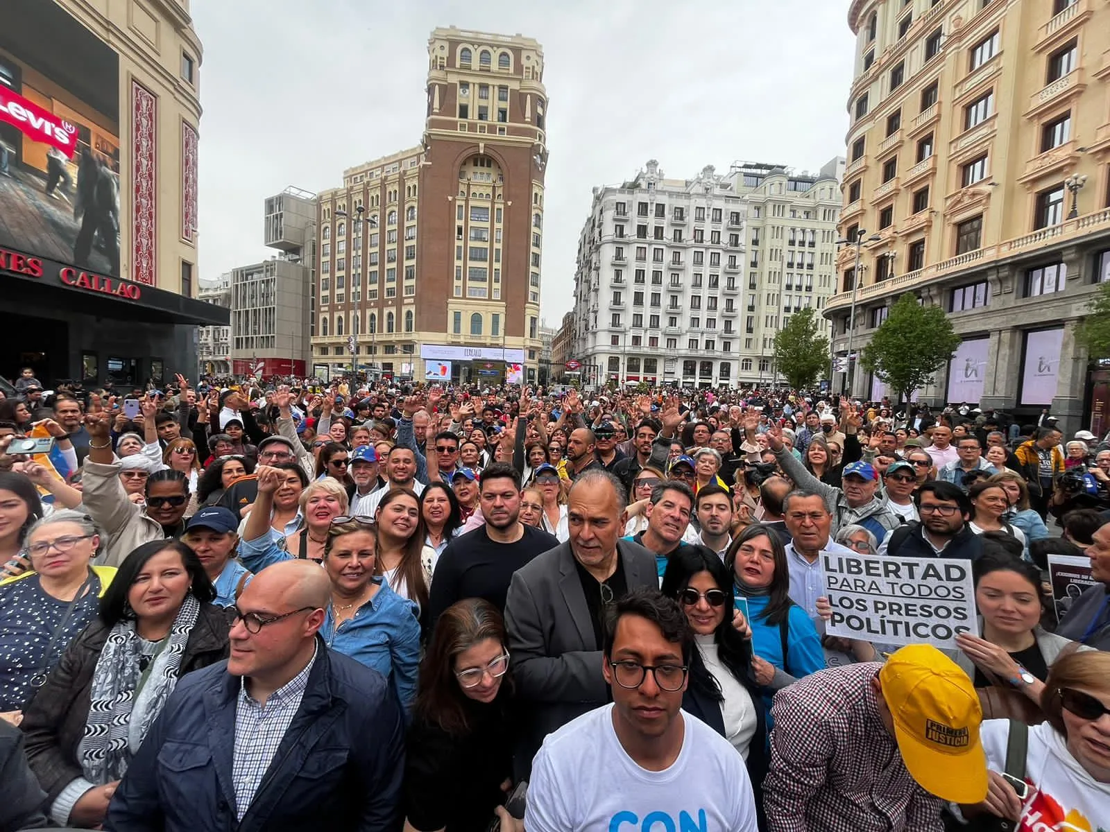 El Congreso reconocerá a Edmundo González como presidente electo de Venezuela con el apoyo de PP, Vox y PNV, pese a la oposición del PSOE.