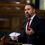 Santiago Abascal critica al gobierno de Sánchez en un mensaje viral que ha causado revuelo en redes sociales, llamando a un cambio urgente.