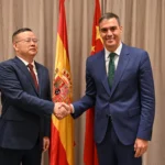 El intento de Sánchez de mediar en la guerra arancelaria entre la UE y China ha fracasado, dejando en evidencia su política exterior.