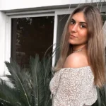 Shirel Golan, superviviente del festival Nova, fue hallada muerta en su casa en su 22 cumpleaños. Su familia culpa al Estado por la falta de apoyo.