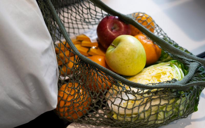 La subida de los precios de los alimentos sigue descontrolada tras el fin del IVA reducido