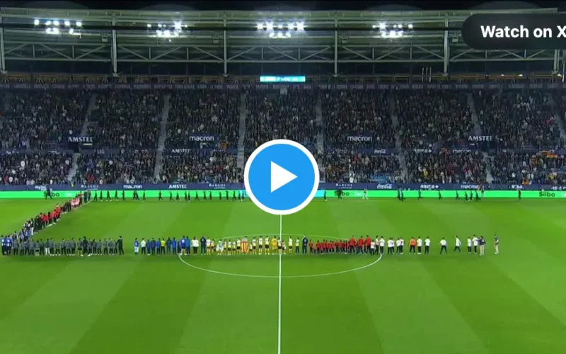 Homenaje del Levante UD y Elche CF en el Ciutat de València a las víctimas de la DANA