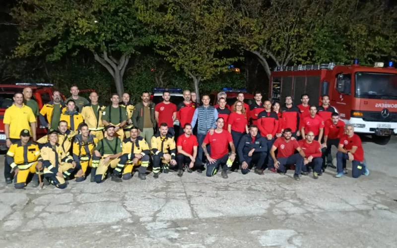 Bomberos de Mallorca se desplazan hoy a Valencia para ayudar en la emergencia, con 20 efectivos y vehículos especializados.