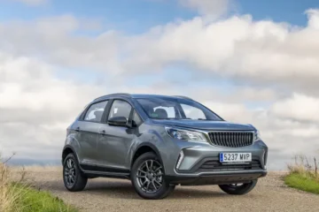  El SUV que apuesta por la gasolina, atmosférico y manual