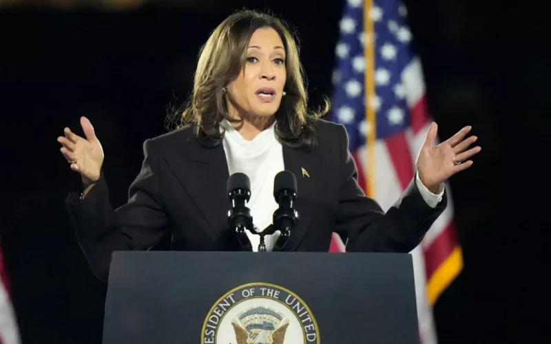 Kamala Harris y su equipo admiten que la izquierda está perdiendo la «guerra cultural» en Estados Unidos, enfrentando críticas internas y externas.