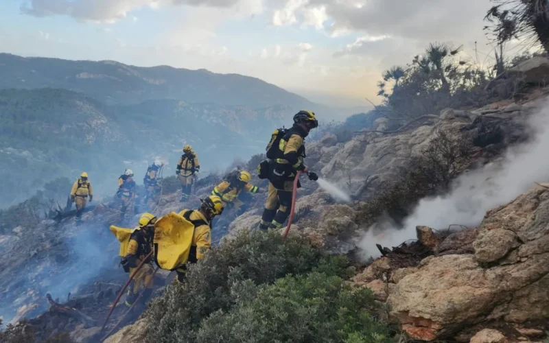 El incendio forestal de Andratx estabilizado