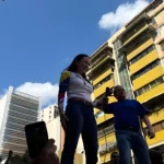 González Urrutia destaca la valentía de los venezolanos tras las protestas contra el régimen de Maduro y reafirma su compromiso de liderar el cambio.