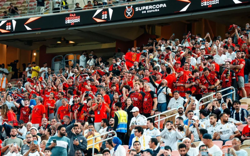 Las esposas de Dani Rodríguez y Greif denuncian acoso tras la semifinal de la Supercopa