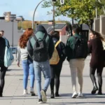 Con el bipartidismo los jóvenes españoles no levantan cabeza: menos propietarios, salarios más bajos y menor estabilidad laboral