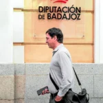 Renuncia del hermano de Pedro Sánchez  al puesto en la Diputación de Badajoz de manera «unilateral»